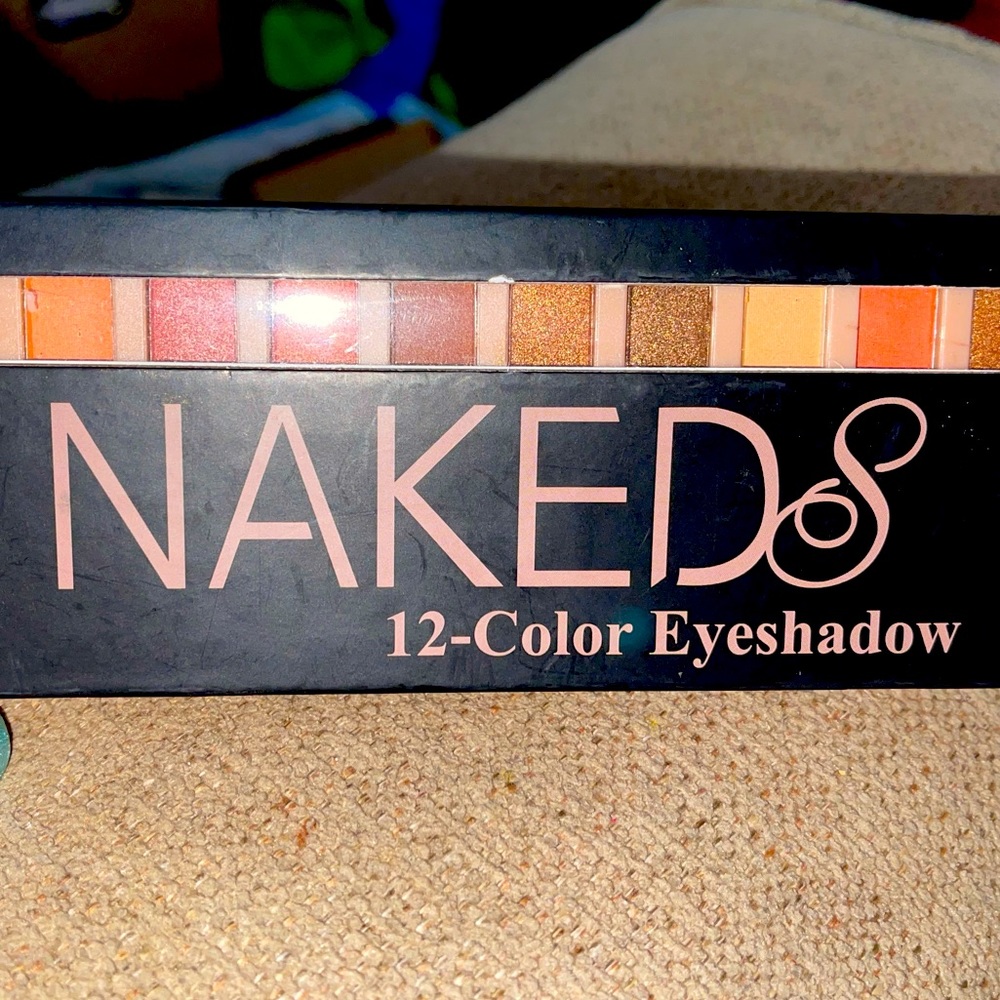Nakeds multiplayer eyeshadow palette 12 colors